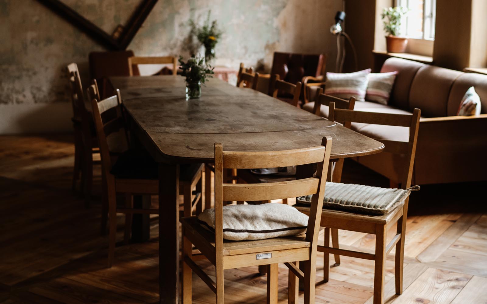 Innenraum oder ruhige Szene auf Hof No.7